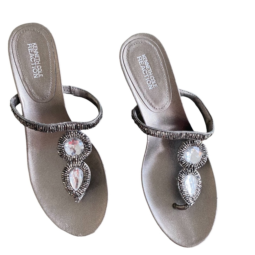 Kenneth Cole Reaction size 8.5M beaded jewelled heeled Sandals cool zone EUC